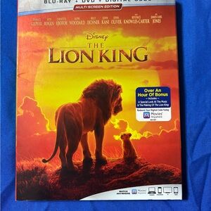 Disney The Lion King Blu-Ray with Red and Blue Cover